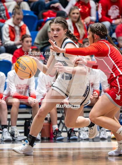 Thumbnail 2 in Kanab vs. Beaver (UHSAA 2A Final) photogallery.