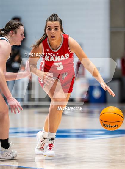Thumbnail 1 in Kanab vs. Beaver (UHSAA 2A Final) photogallery.