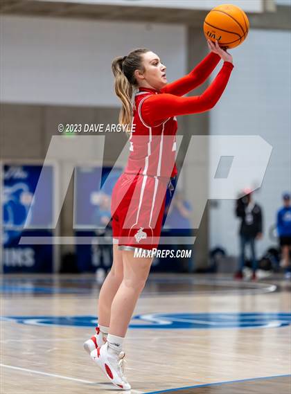 Thumbnail 2 in Kanab vs. Beaver (UHSAA 2A Final) photogallery.