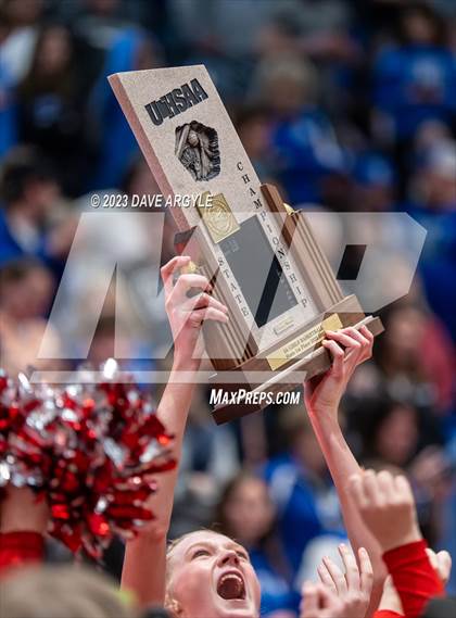 Thumbnail 1 in Kanab vs. Beaver (UHSAA 2A Final) photogallery.