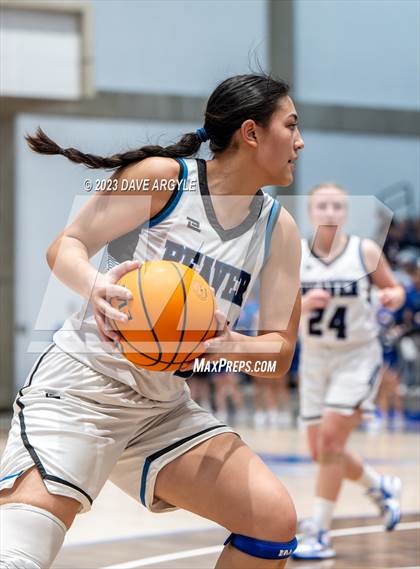Thumbnail 2 in Kanab vs. Beaver (UHSAA 2A Final) photogallery.