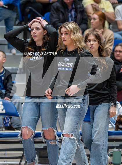 Thumbnail 2 in Kanab vs. Beaver (UHSAA 2A Final) photogallery.