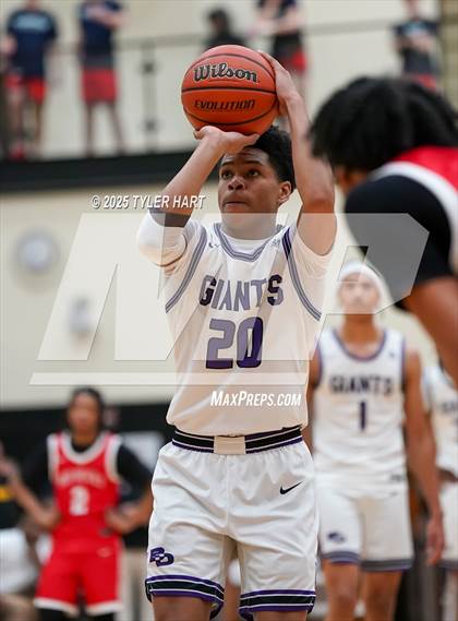 Thumbnail 2 in Ben Davis vs. Pike (IHSAA 4A Sectional Semi Final) photogallery.