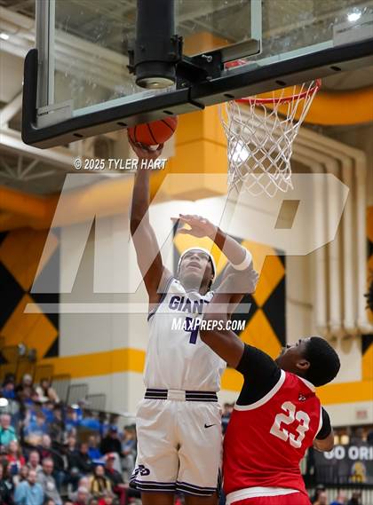 Thumbnail 2 in Ben Davis vs. Pike (IHSAA 4A Sectional Semi Final) photogallery.