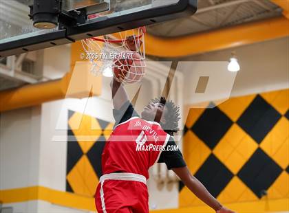 Thumbnail 3 in Ben Davis vs. Pike (IHSAA 4A Sectional Semi Final) photogallery.
