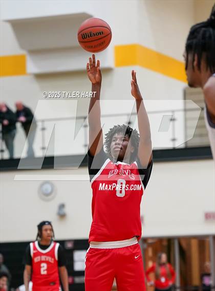 Thumbnail 3 in Ben Davis vs. Pike (IHSAA 4A Sectional Semi Final) photogallery.