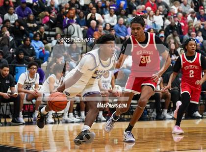 Thumbnail 2 in Ben Davis vs. Pike (IHSAA 4A Sectional Semi Final) photogallery.