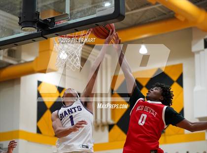 Thumbnail 1 in Ben Davis vs. Pike (IHSAA 4A Sectional Semi Final) photogallery.