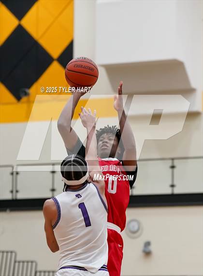Thumbnail 1 in Ben Davis vs. Pike (IHSAA 4A Sectional Semi Final) photogallery.