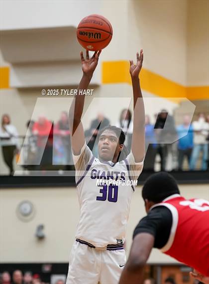 Thumbnail 3 in Ben Davis vs. Pike (IHSAA 4A Sectional Semi Final) photogallery.
