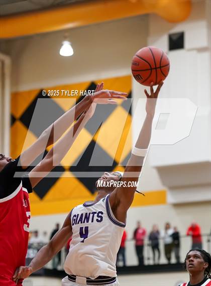 Thumbnail 1 in Ben Davis vs. Pike (IHSAA 4A Sectional Semi Final) photogallery.