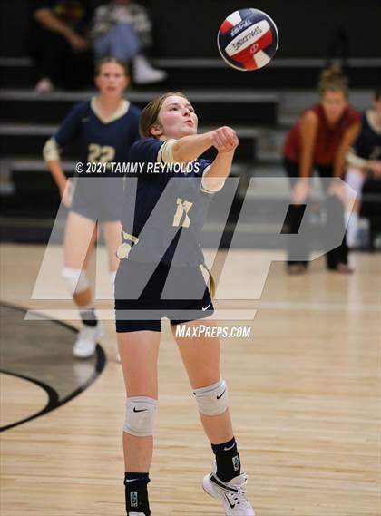 Thumbnail 2 in Perrin-Whitt vs Graford photogallery.