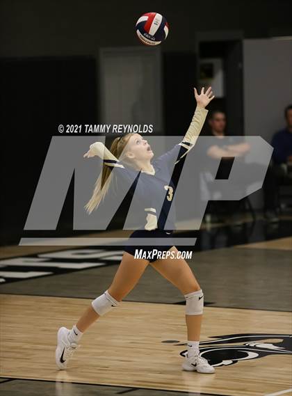 Thumbnail 2 in Perrin-Whitt vs Graford photogallery.