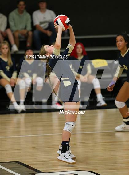 Thumbnail 2 in Perrin-Whitt vs Graford photogallery.