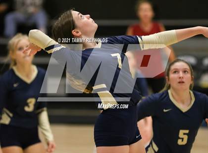 Thumbnail 3 in Perrin-Whitt vs Graford photogallery.