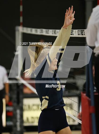 Thumbnail 2 in Perrin-Whitt vs Graford photogallery.
