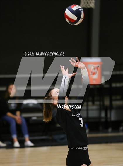 Thumbnail 1 in Perrin-Whitt vs Graford photogallery.