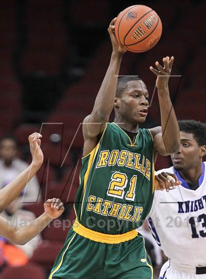 Thumbnail 1 in Roselle Catholic vs. Gill St. Bernard's (Newark National Invitational) photogallery.