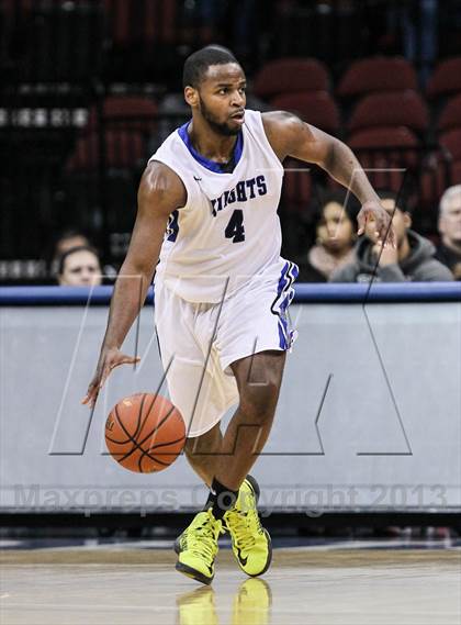 Thumbnail 2 in Roselle Catholic vs. Gill St. Bernard's (Newark National Invitational) photogallery.