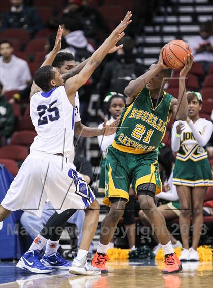 Thumbnail 1 in Roselle Catholic vs. Gill St. Bernard's (Newark National Invitational) photogallery.