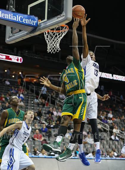 Thumbnail 3 in Roselle Catholic vs. Gill St. Bernard's (Newark National Invitational) photogallery.
