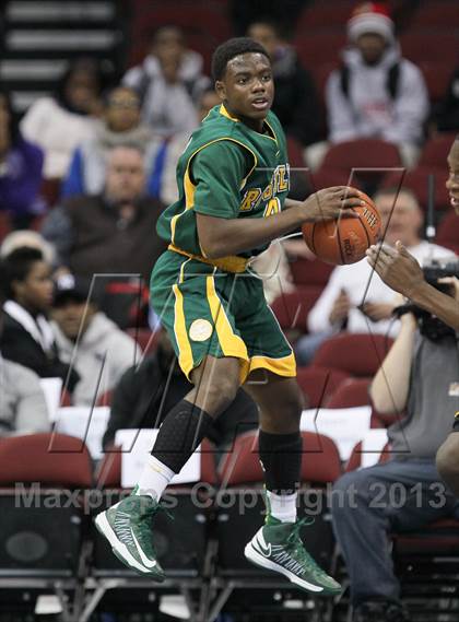 Thumbnail 3 in Roselle Catholic vs. Gill St. Bernard's (Newark National Invitational) photogallery.