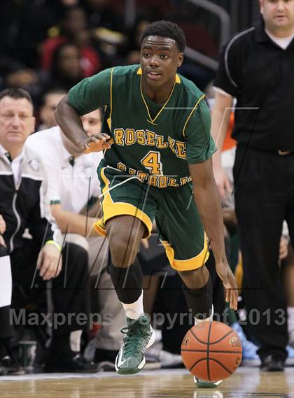Thumbnail 2 in Roselle Catholic vs. Gill St. Bernard's (Newark National Invitational) photogallery.