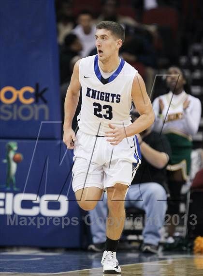 Thumbnail 1 in Roselle Catholic vs. Gill St. Bernard's (Newark National Invitational) photogallery.