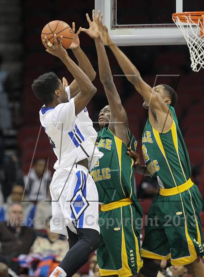 Thumbnail 3 in Roselle Catholic vs. Gill St. Bernard's (Newark National Invitational) photogallery.