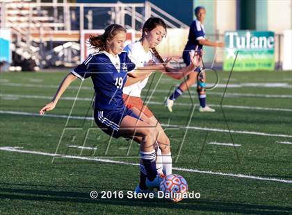 Thumbnail 2 in Barbe vs Mt. Carmel (LHSAA D1 Semifinal) photogallery.