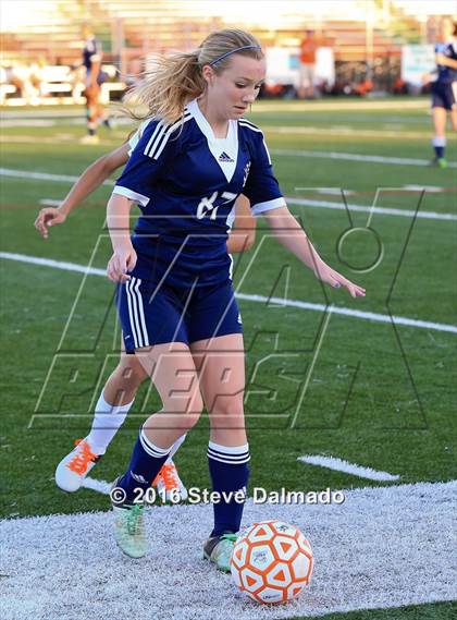 Thumbnail 2 in Barbe vs Mt. Carmel (LHSAA D1 Semifinal) photogallery.