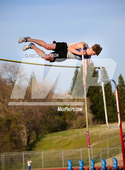 Thumbnail 3 in Whitney @ Rocklin photogallery.