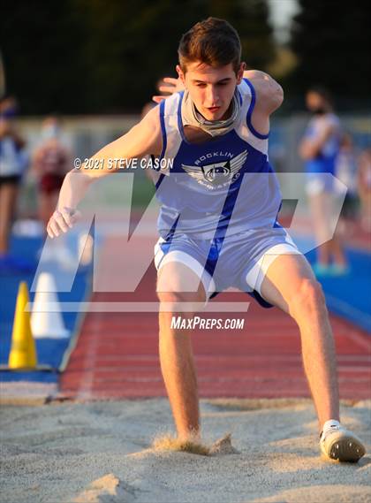 Thumbnail 3 in Whitney @ Rocklin photogallery.