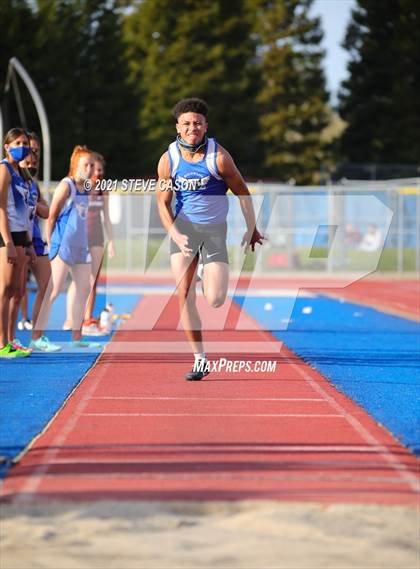 Thumbnail 1 in Whitney @ Rocklin photogallery.