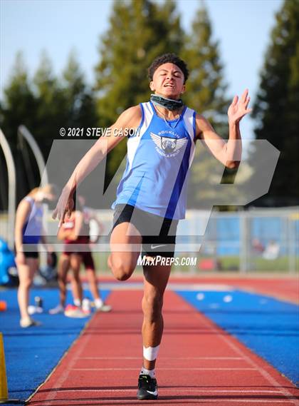 Thumbnail 1 in Whitney @ Rocklin photogallery.