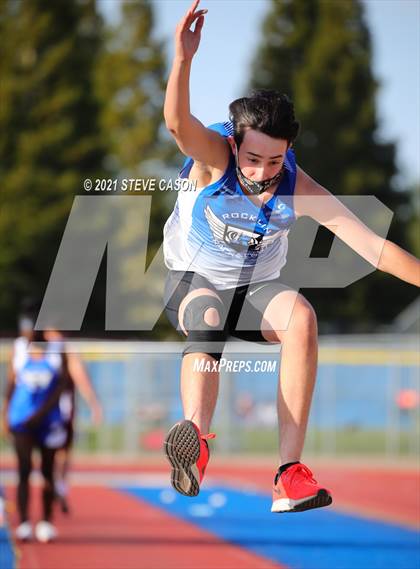 Thumbnail 3 in Whitney @ Rocklin photogallery.