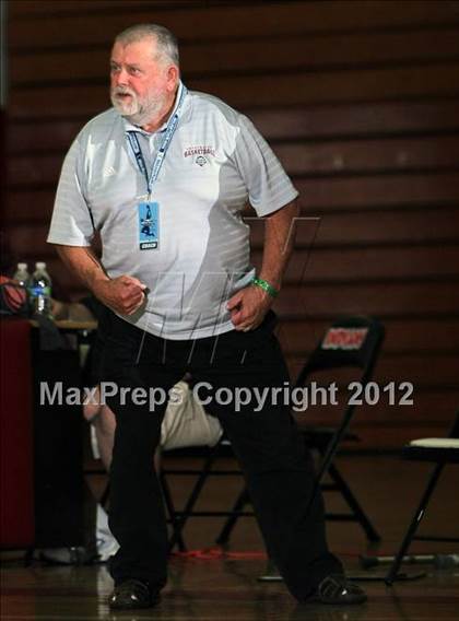 Thumbnail 3 in Sweetwater vs. Vista del Lago  (MaxPreps Holiday Classic) photogallery.