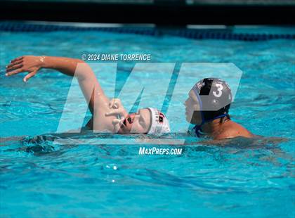 Thumbnail 2 in Los Alamitos v Huntington Beach (S & R Tournament) photogallery.