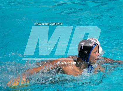 Thumbnail 2 in Los Alamitos v Huntington Beach (S & R Tournament) photogallery.