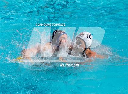 Thumbnail 2 in Los Alamitos v Huntington Beach (S & R Tournament) photogallery.