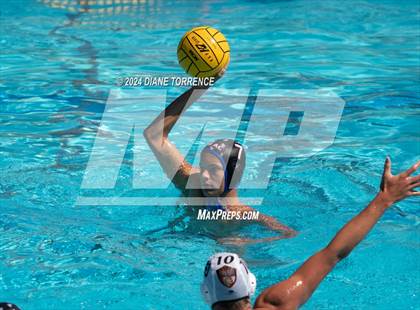 Thumbnail 2 in Los Alamitos v Huntington Beach (S & R Tournament) photogallery.