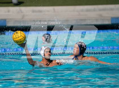 Thumbnail 1 in Los Alamitos v Huntington Beach (S & R Tournament) photogallery.