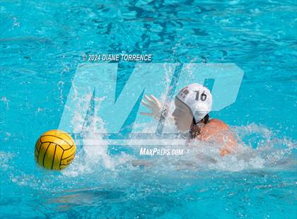 Thumbnail 3 in Los Alamitos v Huntington Beach (S & R Tournament) photogallery.