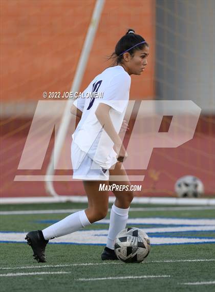 Thumbnail 1 in Lee Vs Warren (NEISD Soccer Showcase) photogallery.