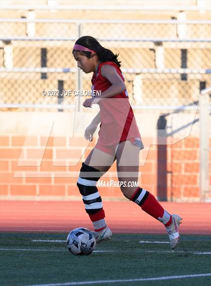 Thumbnail 1 in Lee Vs Warren (NEISD Soccer Showcase) photogallery.