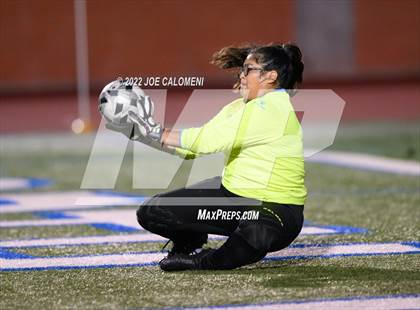 Thumbnail 3 in Lee Vs Warren (NEISD Soccer Showcase) photogallery.