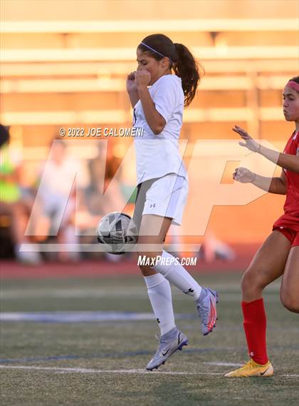 Thumbnail 2 in Lee Vs Warren (NEISD Soccer Showcase) photogallery.