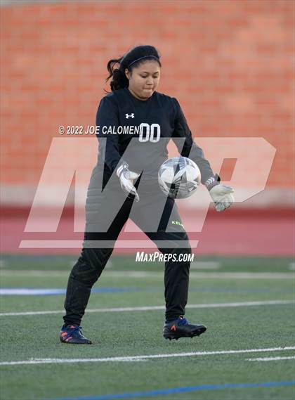 Thumbnail 3 in Lee Vs Warren (NEISD Soccer Showcase) photogallery.