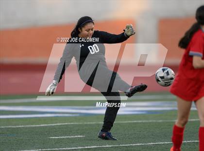 Thumbnail 1 in Lee Vs Warren (NEISD Soccer Showcase) photogallery.
