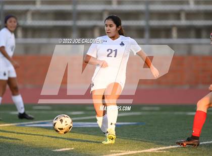 Thumbnail 1 in Lee Vs Warren (NEISD Soccer Showcase) photogallery.